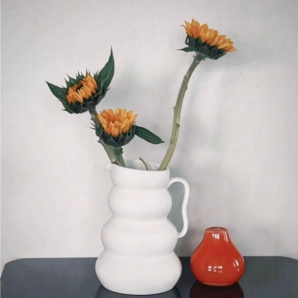 NIB Modern Wavy Ceramic Vase